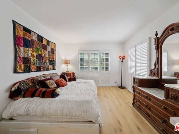 2116 3rd Street, Santa Monica CA 90405