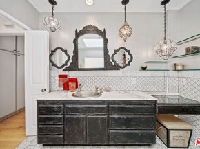 2116 3rd Street, Santa Monica CA 90405