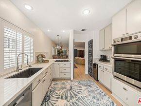 2116 3rd Street, Santa Monica CA 90405