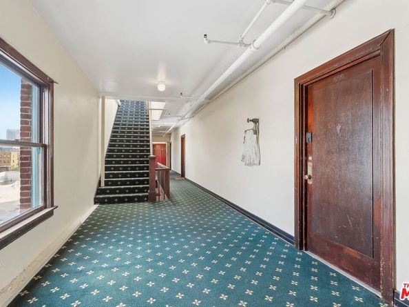 2121 James M Wood Boulevard 414, Los Angeles CA 90006