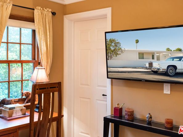 1436 San Vicente Boulevard, Santa Monica CA 90402