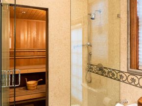 1436 San Vicente Boulevard, Santa Monica CA 90402