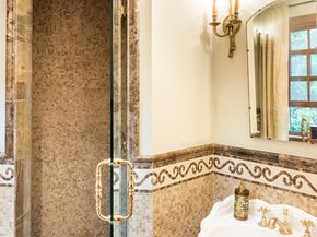 1436 San Vicente Boulevard, Santa Monica CA 90402