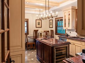 1436 San Vicente Boulevard, Santa Monica CA 90402