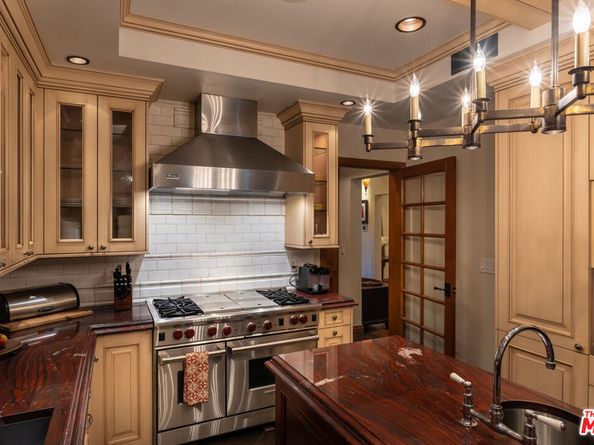 1436 San Vicente Boulevard, Santa Monica CA 90402