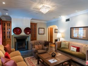 1436 San Vicente Boulevard, Santa Monica CA 90402