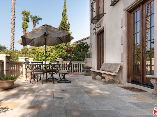 1436 San Vicente Boulevard, Santa Monica CA 90402