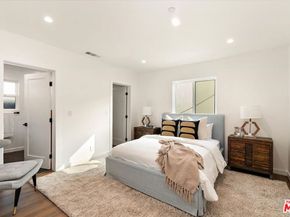 2700 S Palm Grove Avenue, Los Angeles CA 90016