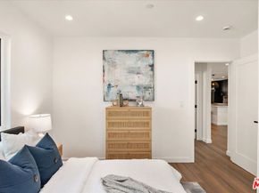 2700 S Palm Grove Avenue, Los Angeles CA 90016