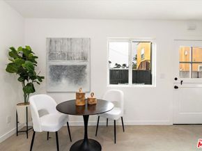 2700 S Palm Grove Avenue, Los Angeles CA 90016