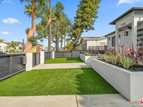 2700 S Palm Grove Avenue, Los Angeles CA 90016