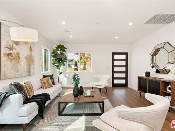 2700 S Palm Grove Avenue, Los Angeles CA 90016