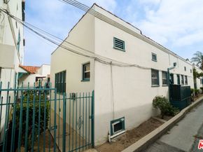 1123 S Norton Avenue, Los Angeles CA 90019