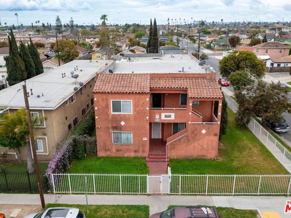 1152 W 88th Street, Los Angeles CA 90044