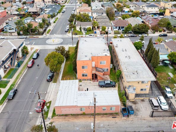 1152 W 88th Street, Los Angeles CA 90044