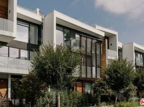 702 N Doheny Drive TH21, West Hollywood CA 90069