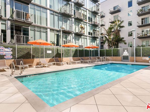 645 W 9th Street 201, Los Angeles CA 90015