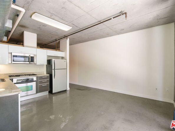 645 W 9th Street 201, Los Angeles CA 90015