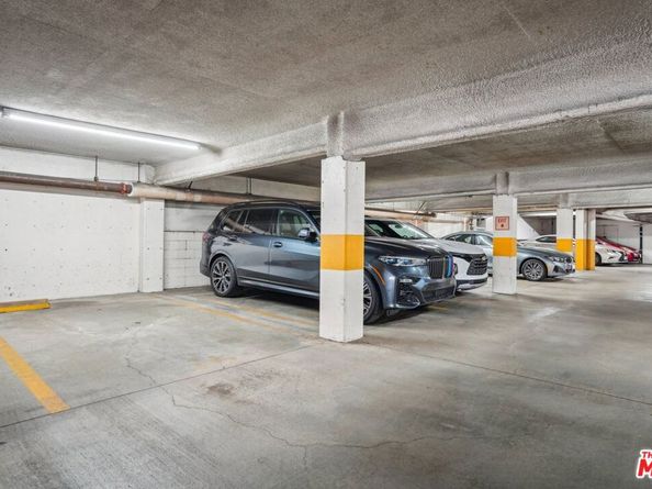 100 S Doheny Drive 501, Los Angeles CA 90048