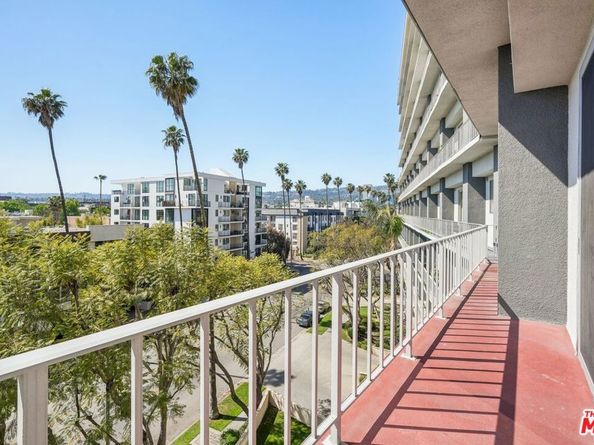 100 S Doheny Drive 501, Los Angeles CA 90048