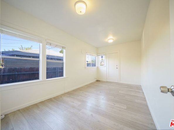 431 E 41st Place, Los Angeles CA 90011