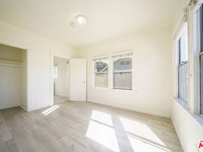431 E 41st Place, Los Angeles CA 90011