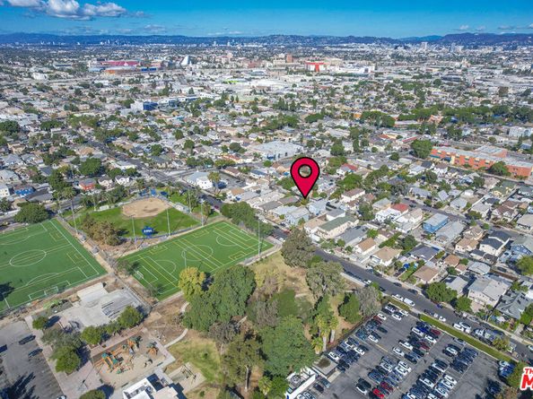 431 E 41st Place, Los Angeles CA 90011