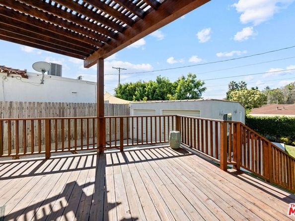 2351 Parnell Avenue, Los Angeles CA 90064