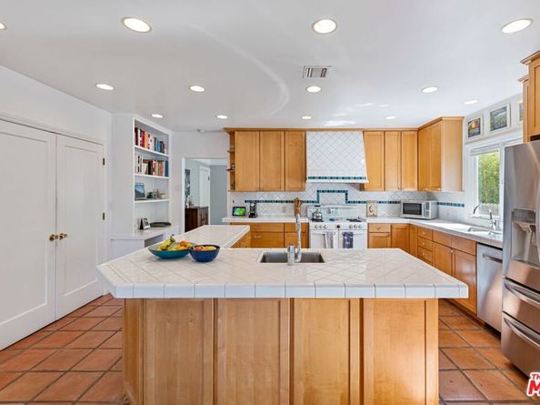2351 Parnell Avenue, Los Angeles CA 90064