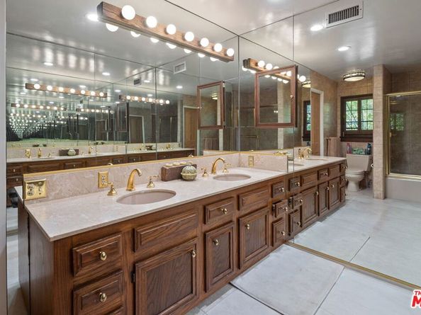 9415 Cherokee Lane, Beverly Hills CA 90210