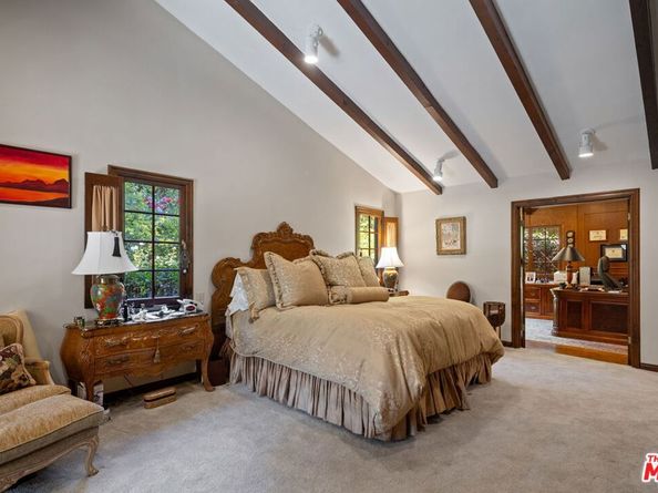 9415 Cherokee Lane, Beverly Hills CA 90210