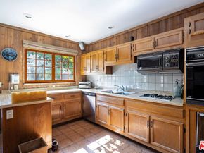 9415 Cherokee Lane, Beverly Hills CA 90210