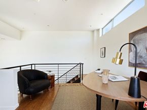333 S Wilton Place 2, Los Angeles CA 90020