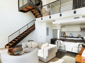 333 S Wilton Place 2, Los Angeles CA 90020