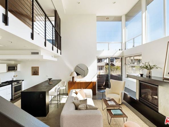 333 S Wilton Place 2, Los Angeles CA 90020