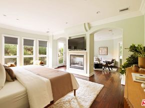 2505 Bowmont Drive, Beverly Hills CA 90210