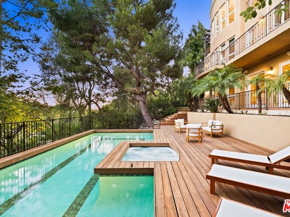 2505 Bowmont Drive, Beverly Hills CA 90210
