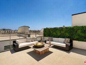 3811 S Verona Court, Los Angeles CA 90066