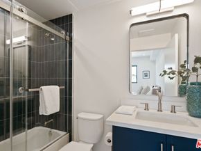 3811 S Verona Court, Los Angeles CA 90066