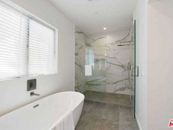 3811 S Verona Court, Los Angeles CA 90066