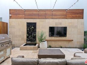 5904 Village Drive, Los Angeles CA 90094
