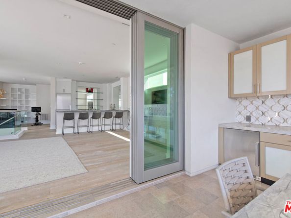 5904 Village Drive, Los Angeles CA 90094