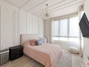 5904 Village Drive, Los Angeles CA 90094