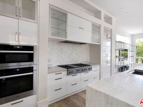 5904 Village Drive, Los Angeles CA 90094
