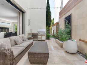 5904 Village Drive, Los Angeles CA 90094