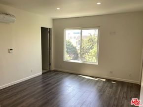 1015 3rd Street, Santa Monica CA 90403