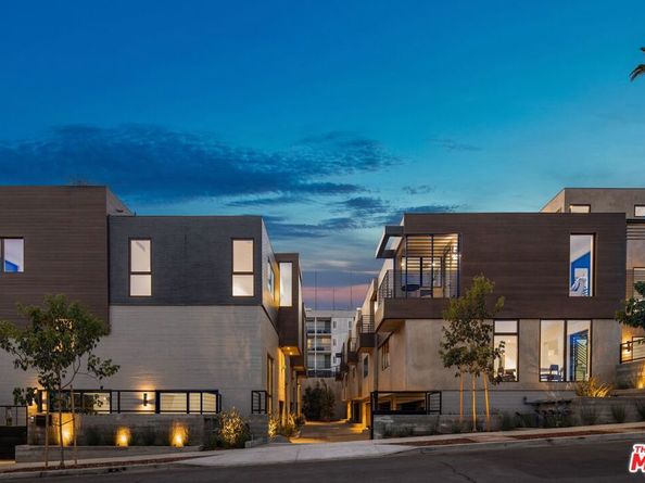919 Hilldale Avenue, West Hollywood CA 90069