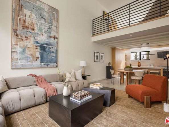 919 Hilldale Avenue, West Hollywood CA 90069