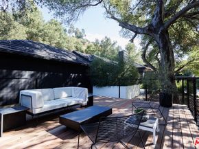 3860 Kingswood Road, Sherman Oaks CA 91403