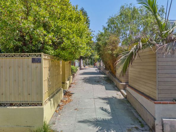 106 Paloma Avenue, Venice CA 90291
